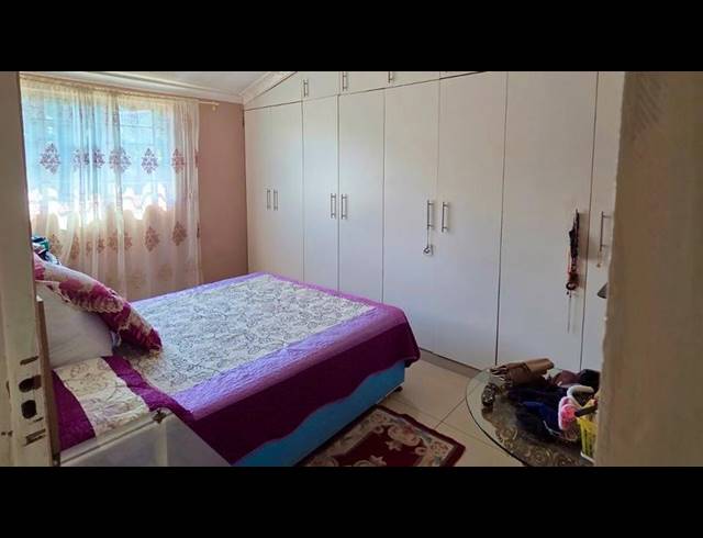 2 BEDROOM HOUSE FOR SALE IN SHALLCROSS